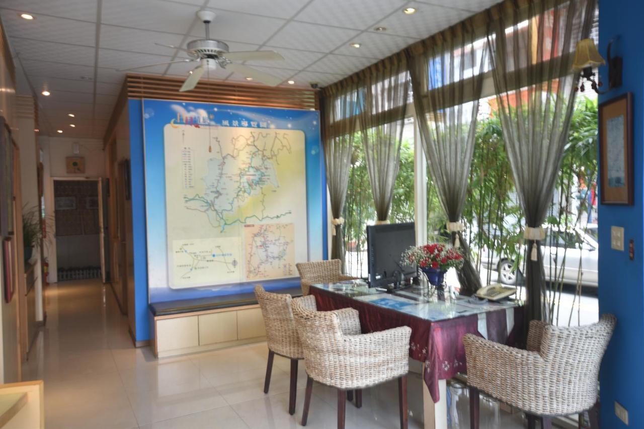 Sun Moon Love Hotel Nantou Bagian luar foto